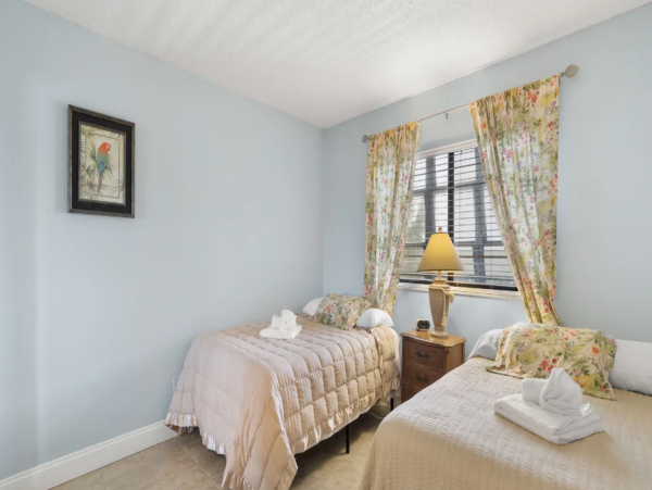 Updated 4th floor corner unit right on the Gulf